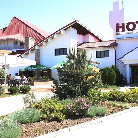 Hotel Magura Verde Bacău Eksteriør bilde