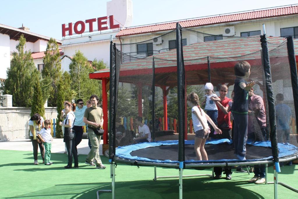 Hotel Magura Verde Bacău Eksteriør bilde