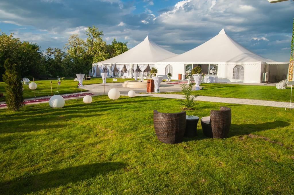 Hotel Magura Verde Bacău Eksteriør bilde